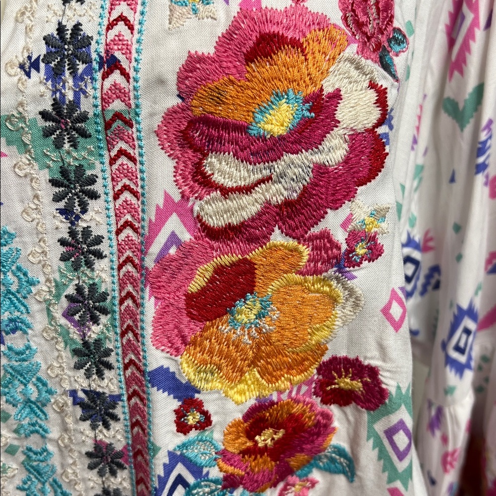 Savanna Jane Embroidered Boho Blouse Women’s 1X Floral Aztec Top - Picture 3 of 8